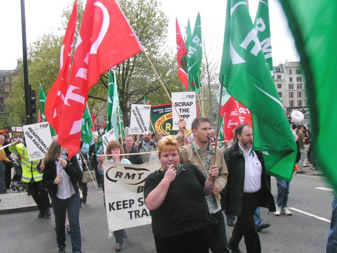 RMT ‘Rail Against Privatisation’ demonstration in London on April 30 calls for the scrapping of the PPP privatisation of the Tube network