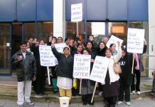 A delegation of Gate Gourmet  sacked workers outside TGWU headquarters on November 22 after meeting Brendan Gold TGWU national secretary, and insisting that they will not accept the Compromise Agreement