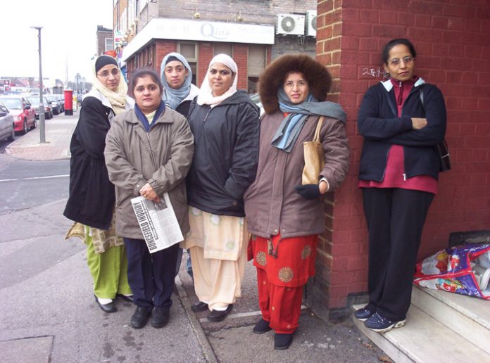 Gate Gourmet workers outside the local TGWU office in Hillingdon demanding their union leaders take up the fight to win their reinstatement