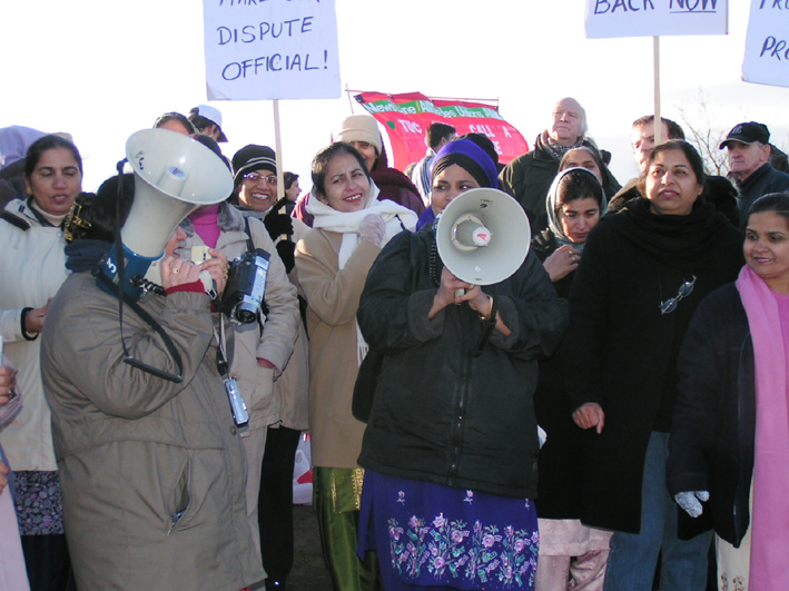 Locked-out Gate Gourmet workers on the picket line over Christmas – confident of victory in 2006
