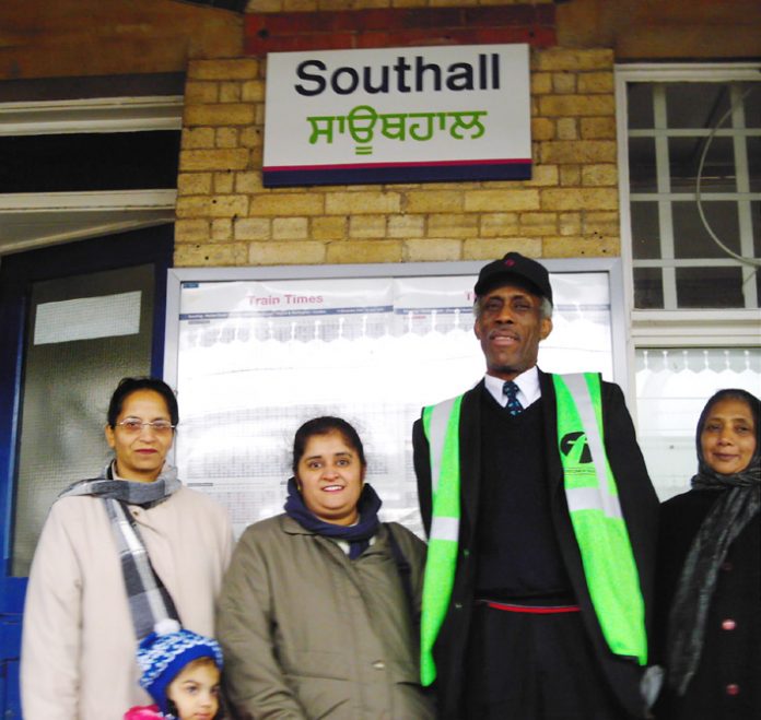 Gate Gourmet locked-out workers at Southall station winning support campaigning for their conference