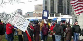 UAW Delphi Protesters assemble outside the Detroit Motor show