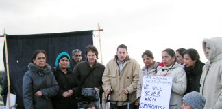 Kentish Town FBU chairman Ben Sprung (centre) was among the many trade unionists who joined the Gate Gourmet  locked-out workers six months anniversary picket last Friday