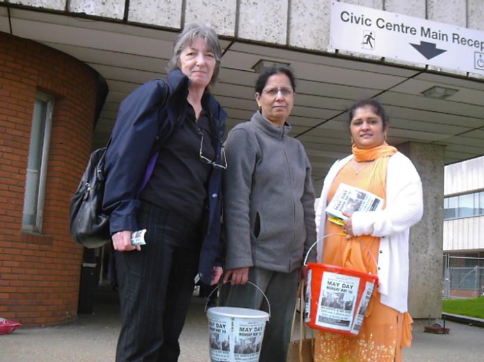 Gate Gourmet locked-out workers PARMJIT BAINS (right) and PARMJEET SIDHU with Hounslow UNISON member MARIE ROWLANDS