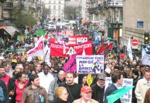 25,000 workers and youth marched through Paris on Saturday against against new plans to impose racist immigration laws. A million-strong May Day march is expected today