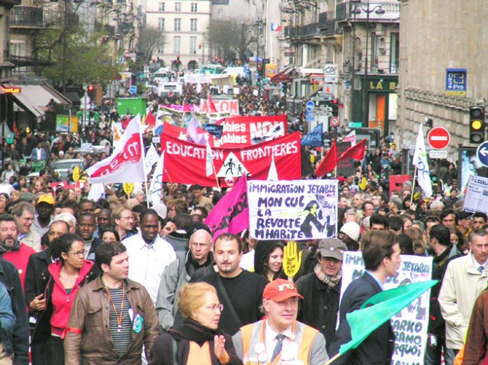 25,000 workers and youth marched through Paris on Saturday against against new plans to impose racist immigration laws. A million-strong May Day march is expected today