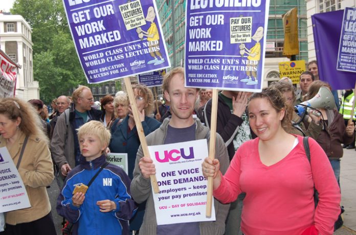 Manchester students show their solidarity with lecturers’ trade unions during their recent strike action