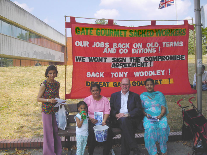 Gate Gourmet locked-out workers outside Hounslow Civic Centre speaking to NUT member Bob Garnett