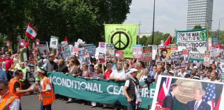 The front of Saturday’s 100,000-strong march against Israel’s war on the Lebanon leaves Hyde Park