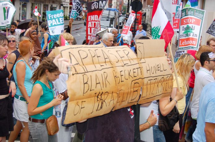 Demonstrators against the war on Lebanon condemn Blair and Beckett for supporting Israel’s ‘blitzkrieg’