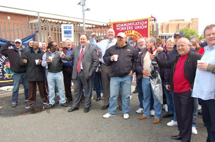 CWU leaders Billy Hayes and Dave Ward visited the picket line at Mandela Way, SE London yesterday, which was supported by local NUT branches