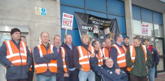 CWU pickets in Luton yesterday morning