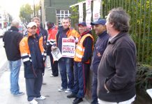 CWU pickets at Hornsey Lane Delivery Office on Friday morning