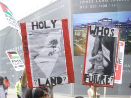 Girls in London on a march in support of a Palestinian state