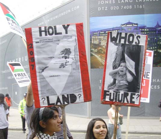 Girls in London on a march in support of a Palestinian state