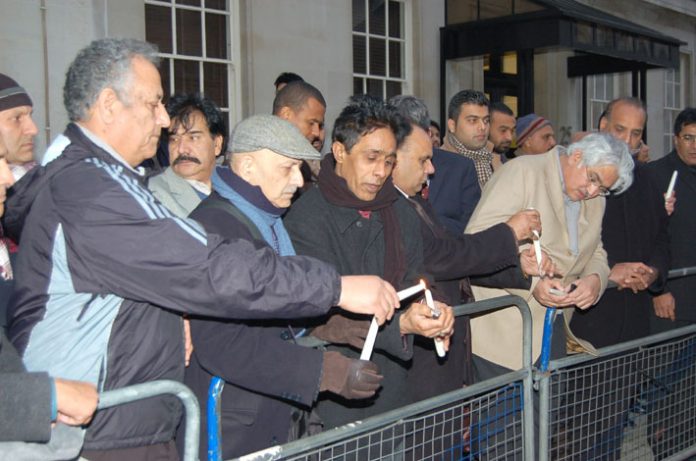 Up to 100 members and supporters of the Pakistan Peoples Party gathered outside the Pakistan embassy yesterday afternoon. They told News Line that the Musharraf regime and its agents were responsible for the murder of Benazir Bhutto