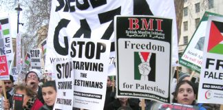 Up to 5,000 people demonstrated outside Downing Street last Saturday to demand the ending of the Israeli siege of Gaza