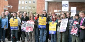 UCU members took strike action alongside members of the PCS civil service union and the National Union of Teachers on April 24
