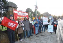 North East Lodon Council of Action pickets of Chase Farm Hospital said everyone was opposed to the closure