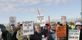 Construction workers picketing outside the Isle of Grain power station in Kent yesterday morning