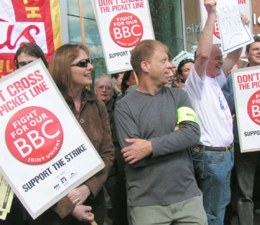 BBC staff in a joint picket by the NUJ, BECTU and Amicus unions during the strike action in 2006