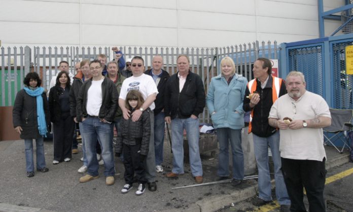 Workers from Basildon and Enfield Visteon plants on the Enfield Visteon picket line yesterday morning