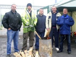 Visteon workers picket the Enfield plant yesterday. Sacked by the company’s liquidators with ten minutes notice on Tuesday March 31.