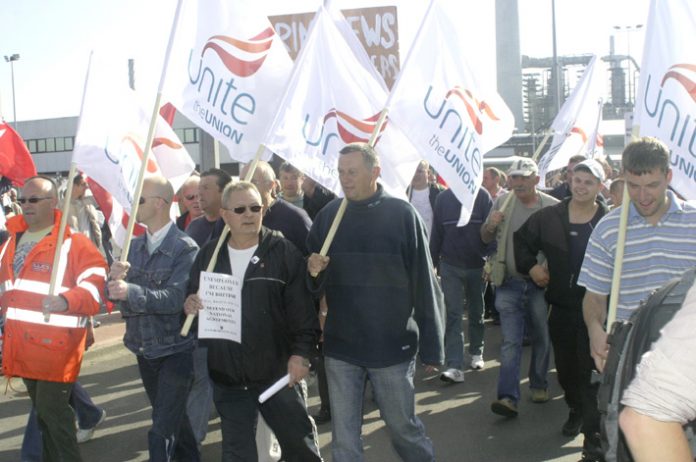Engineering construction workers demonstrating at the Lindsey power station site demanding their right to work