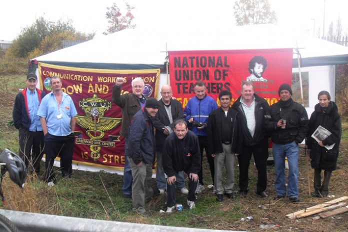 Local NUT members came to support CWU pickets at the Greenford Mail Centre in West London yesterday morning