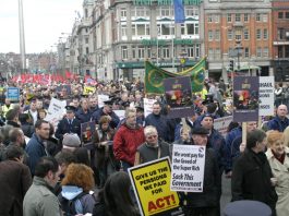 A section of the February 21 demonstration in Dublin against the Irish government’s attacks on jobs and wages