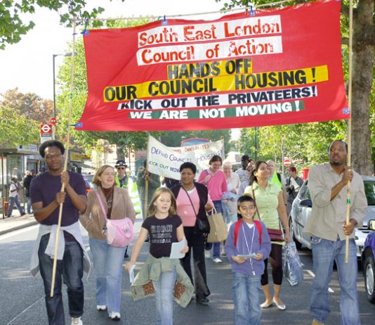 Heygate tenants and their families on a South-East London Council of Action demonstration starting from the estate, to keep council housing and stop the sell-off of Heygate and Aylesbury estates under the Southwark Council’s regeneration plans