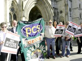 PCS members lobby the Court of Appeal during their legal action against pension cuts