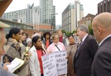 Gate Gourmet sacked workers discussing with Unite union co-leader Derek Simpson who said ‘if there is injustice I am very concerned’