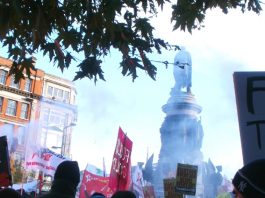Irish TUC must call a general strike – Forward to a workers and small farmers government Irish workers marching in Dublin – determined to defend their jobs and fight every cut