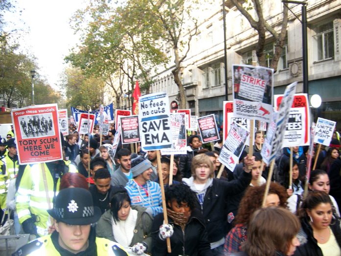 Students marching in London against the abolition of the maintainence allowance on November 30
