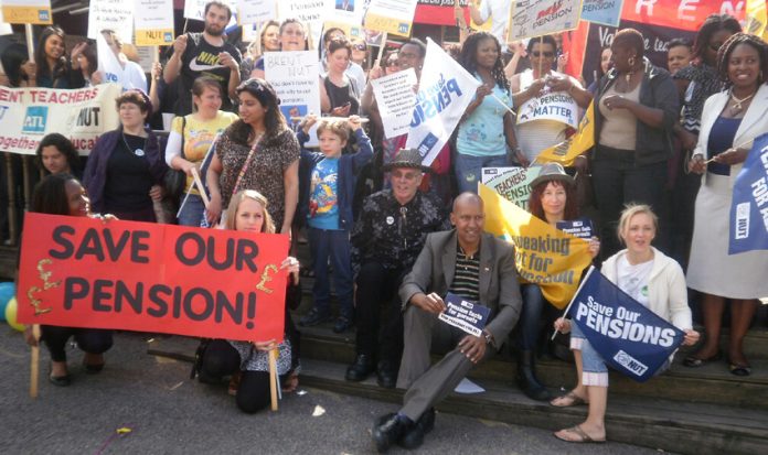 Teachers and their supporters demanding ‘save our pensions’. More public sector workers are expected to join the struggle in the coming months