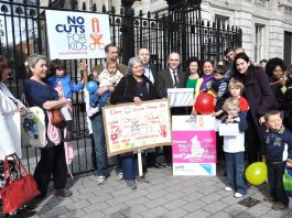 Court ruling shows government disregard for families – CPAG Mothers Day protest outside Downing Street in April