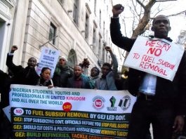 Angry students and youth organised a mass picket of the Nigerian embassy last Friday