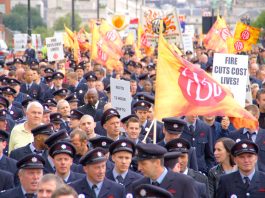 Firemen in London marching to defend jobs and halt cuts so as to be able to protect the lives and homes of Londoners. It is the same issue all over the country