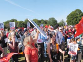 10,000 marched to defend Ealing Hospital A&E