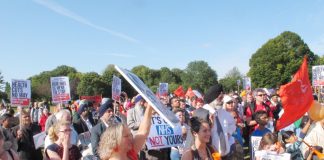 10,000 marched to defend Ealing Hospital A&E