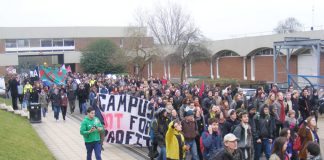 Youth are fighting for their rights everywhere. Over 500 students marched yesterday to the occupied Bramber House building, University of Sussex after a lunchtime rally against the privatisation of non-academic services affecting 235 staff, many of whom b