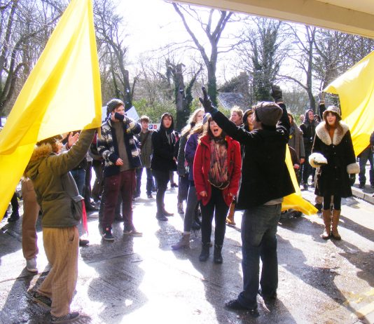 Students, teachers and staff holding a ‘noise demonstration’ during yesterday’s march against privatisation