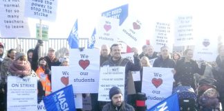 NUT and NASUWT on strike at the Alec Reed academy in Northolt