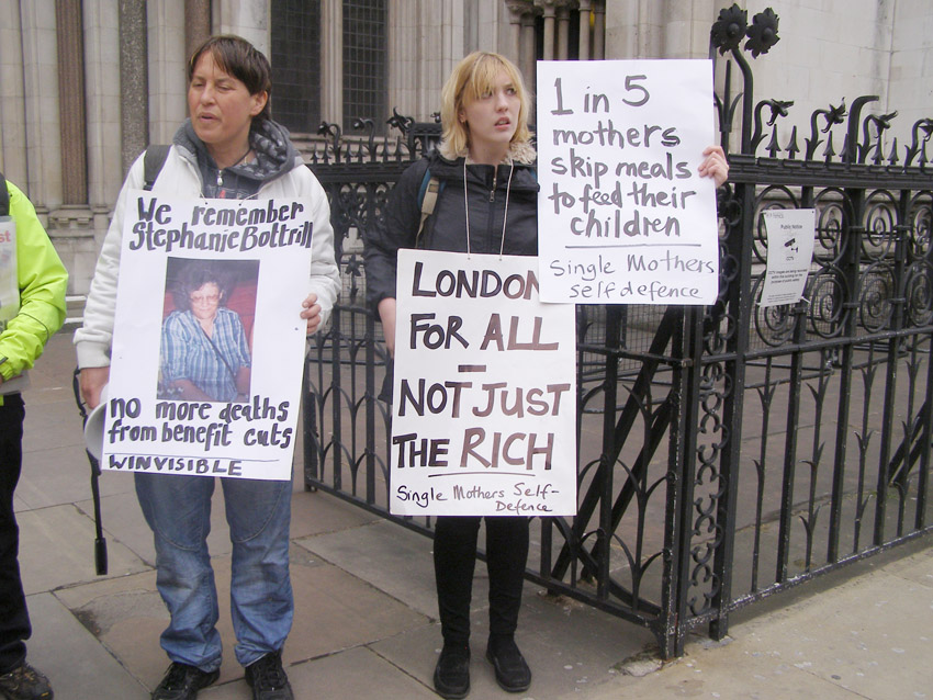 Single parents outside the High Court protesting against the savage cuts in benefits