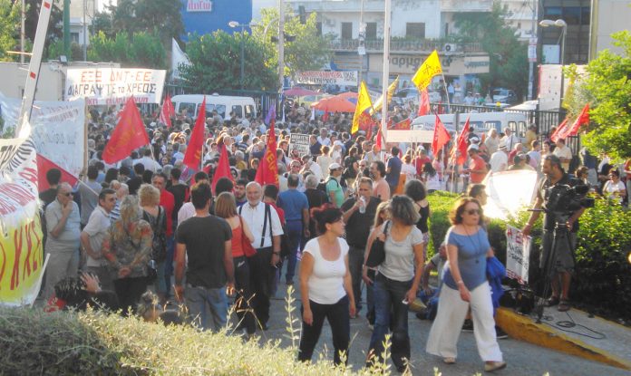 Thousands of workers were in the ERT ground’s last Wednesday evening defending the occupation