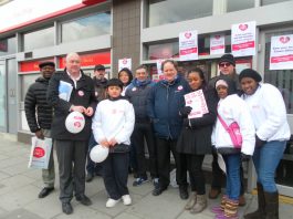 CWU leaders HAYES & WARD on the picket line at Stockwell Post Office