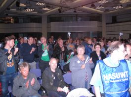 The militant rally gave speakers a standing ovation