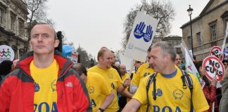 POA members demonstrating against government cuts – their union is demanding an end to privatised prisons