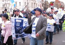 A thousand POA members marched to Downing Street yesterday mid-morning to condemn the attack on their pensions